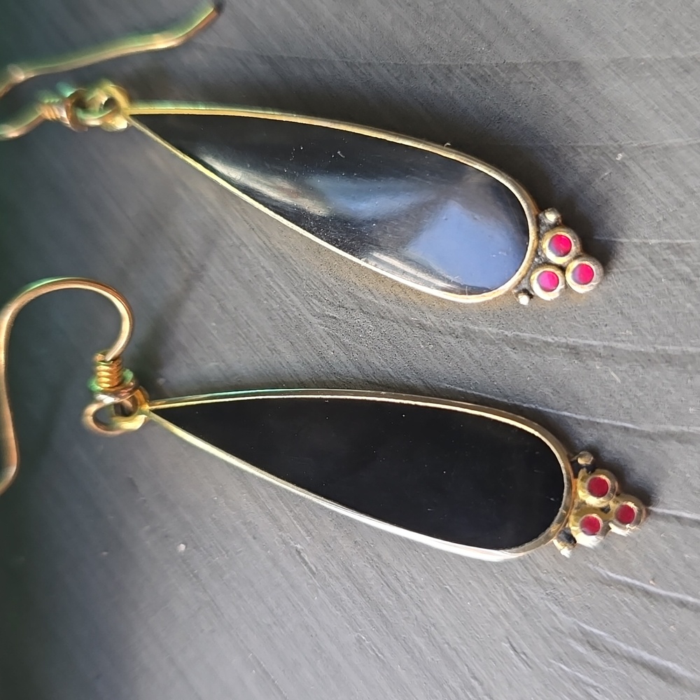 Laurel Burch Black and Gold Elegant Earrings